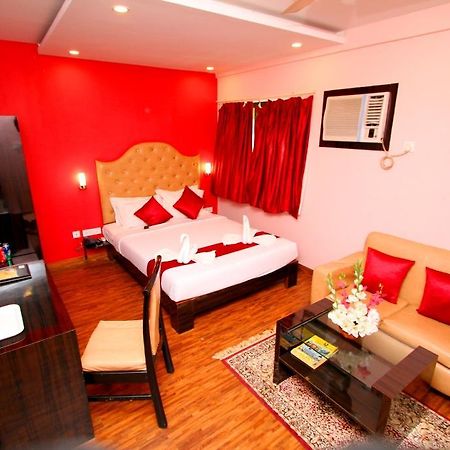 Hotel Crestwood Kalkutta Kültér fotó