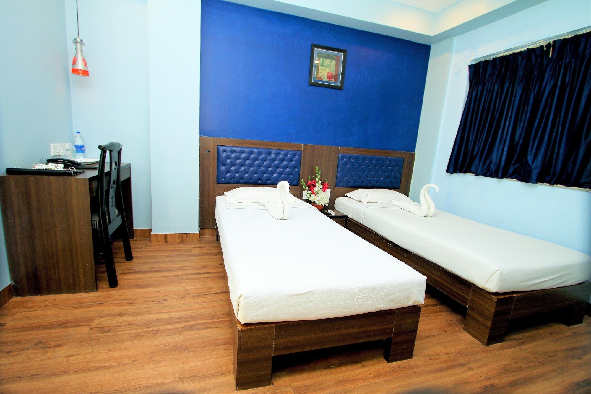Hotel Crestwood Kalkutta Kültér fotó