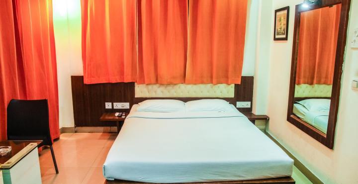 Hotel Crestwood Kalkutta Kültér fotó