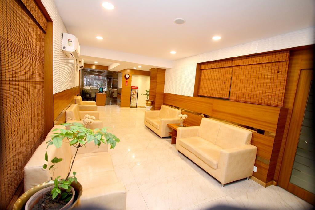 Hotel Crestwood Kalkutta Kültér fotó